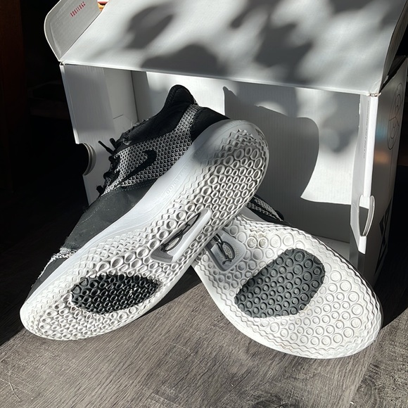 Paul George 3s - Picture 3 of 5